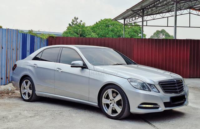 2012 Mercedes Benz E-300 3.0 AVANTGARDE loan kedai - 3