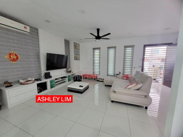 Landed 3 Storey Semi D Sale Setia Green, Sungai Ara 3600sq Fully Reno 1
