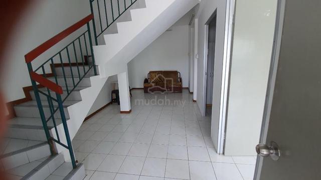 Single / Sharing Room at USJ 1 Taman Subang Permai 1