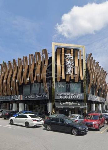 RARE Corner ShopLot With Lift! High Traffic Flow! Bandar Puchong Jaya 1