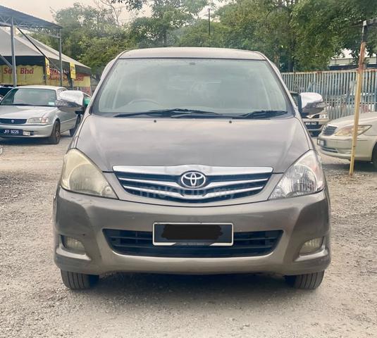 2011 Toyota INNOVA 2.0 G (A) - 1