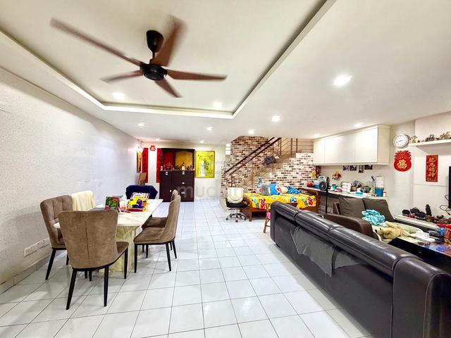 Mount Austin Double Storey For Sales🔥Jalan Mutiara Emas 1