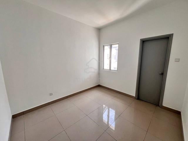 2 Storey Terrace Unfurnished 4 Bed 3 Bath Puncak Warisan Kulai 1