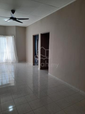 Merak Apartment (Puchong) 2