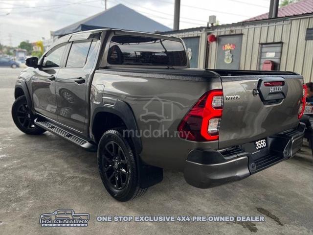 2024 Toyota Hilux D.CAB 2.8 ROGUE (A) - 4