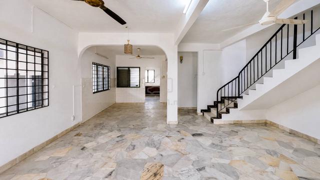 (END LOT) 2 Storey Terrace Taman Sri Andalas, Klang 1