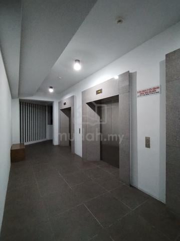 Gurney Paragon 1