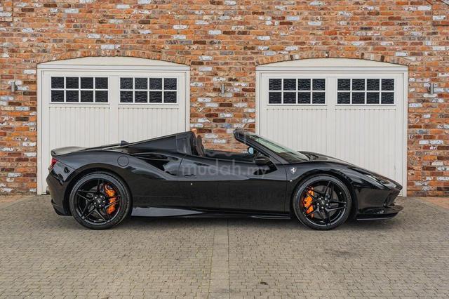 2022 Ferrari F8 Spider LIFTER/CAMERA/RACING SEATS - 3