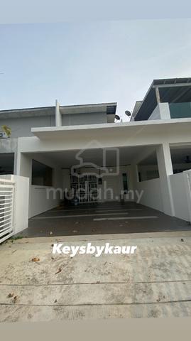 Hijayu Sendayan Intermediate Terrace Unit for Sale Playground Facing 1