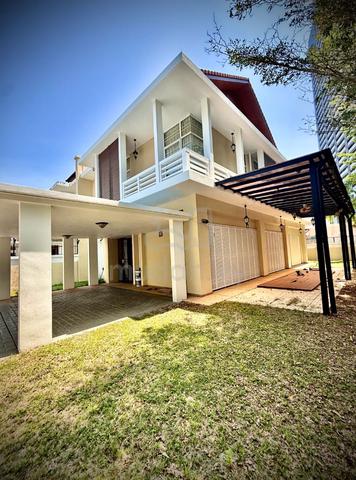 Elegantly Renovated Semi-D | Large Garden | Prime Seri Tanjung Pinang 1