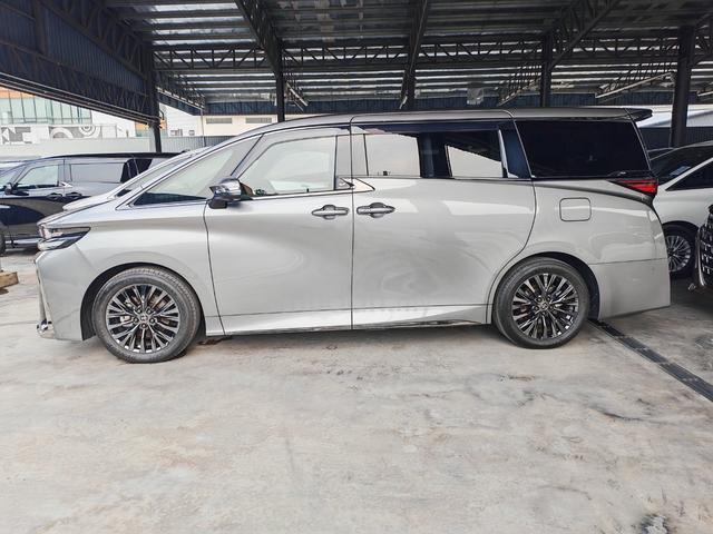 2025 Toyota VELLFIRE 2.4 Z Premier 5A, 7,482KM - 3