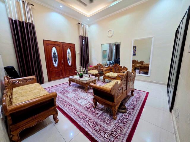 5400 sqft Spacious Fully Furnished Bungalow at Sikamat Seremban 1