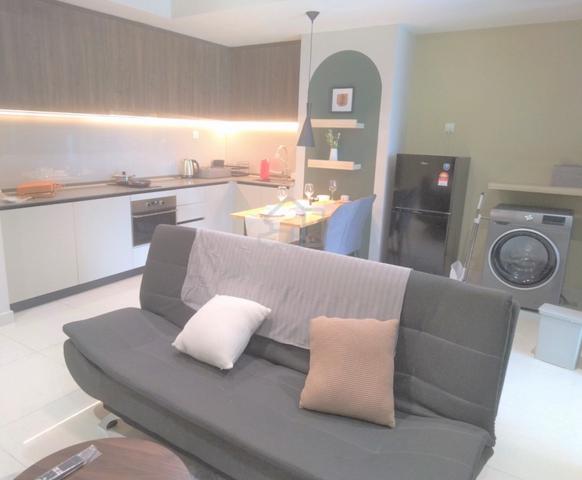 LINQ SKY RESIDENCES (Datum Jelatek) 1