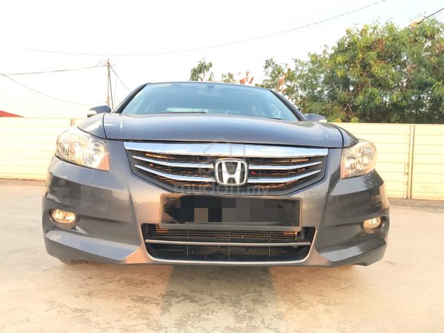Proton PERDANA 2.0L VTI-L(A)LEATHER SEAT/17"S/RIM - 3