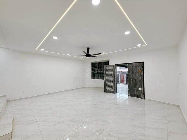 S23-SV-10 ✨ Jalan Nakhoda Taman Ungku Tun Aminah Skudai 81300 Johor 1