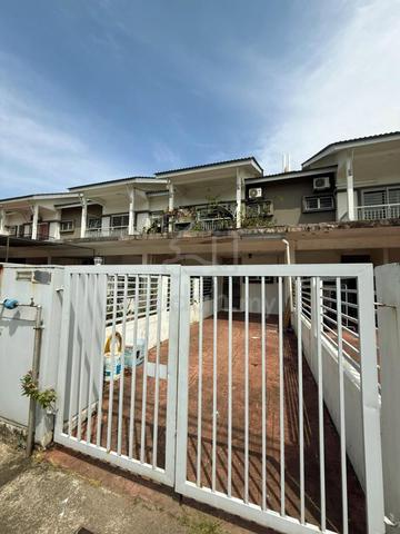 Lower Unit 1storey Townhouse in Puchong 1