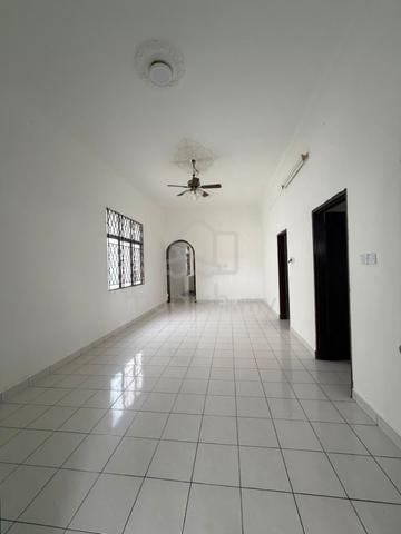 Single Storey @ TAMAN MUNSYI IBRAHIM (near Paradigm, KipMall, Tampoi) 1