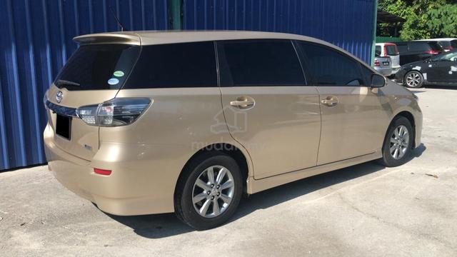 2012 Toyota WISH 1.8 S (loan kedai) - 4