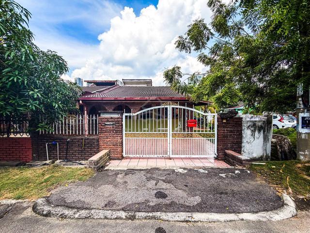 CORNER LOT Single Storey Lucky Garden Bangsar 1