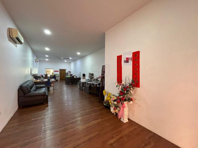 Ground Floor Shoplot with Land Pekan Cina 唐人街 Alor Setar For Rent 1