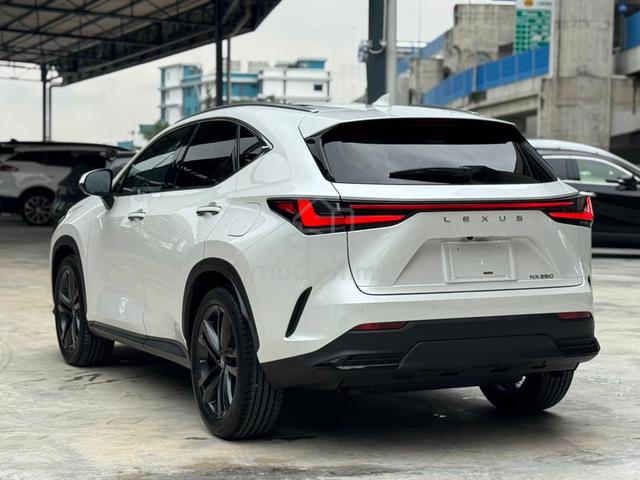 2023 Lexus NX 250 2.5 VERSION L / PANROOF / HUD - 2