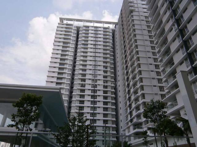 PV2 Fully Furnished Extra Large Room for Rent 1