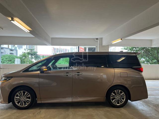 2025 Toyota ALPHARD 2.5 Z *SUNROOF & SIDE STEP - 5