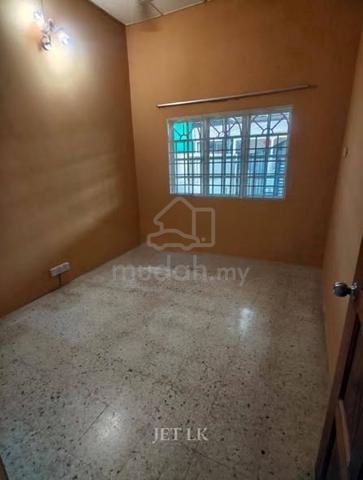 FOR RENT Taman Mewah Jaya Klang 1 Storey House 20x65 4R2B Near NSK 1.2 1