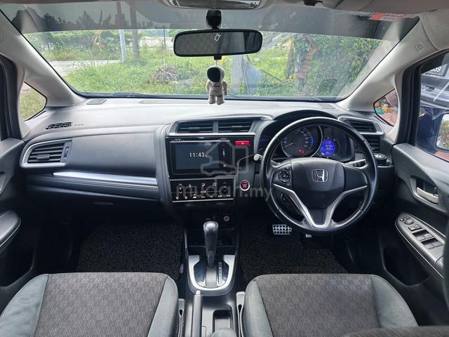 2016 Honda JAZZ 1.5 V MY2014 (A) - 4