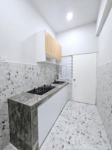 Bandar Baru Ampang  Shop Apartment 4
