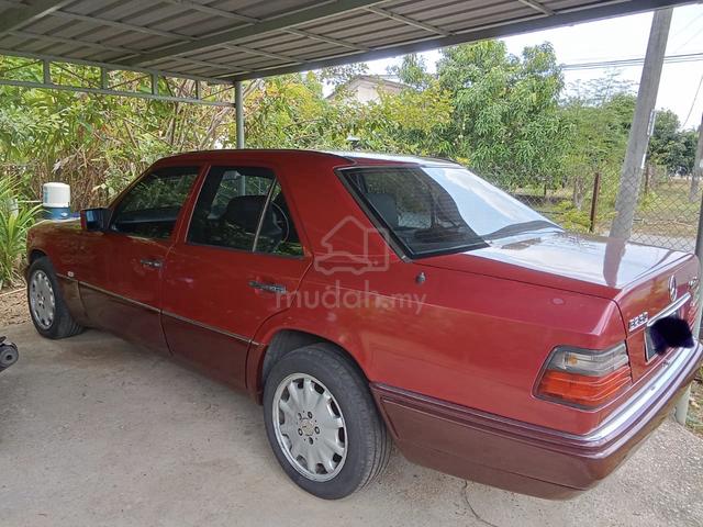 1988 Mercedes Benz 230E 2.3 (A) - 3