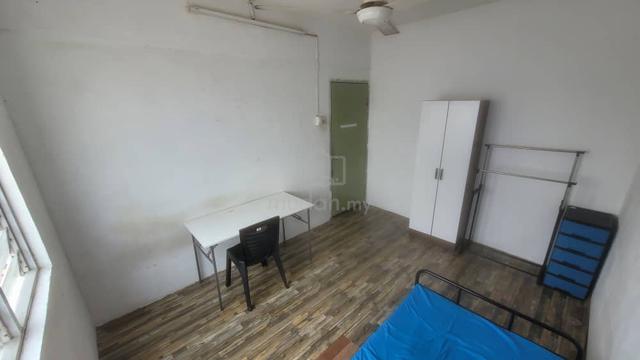 BILIK Single LELAKI DI APARTMENT PANDAN RIA 1 sekali api air wifi Lrt 1