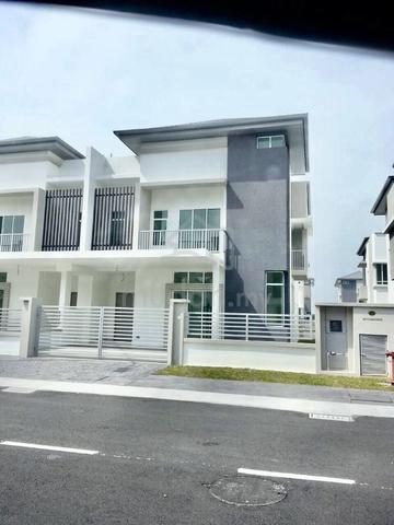 CHEAPEST! 2 Storey Semi-D Canary Garden KSL Klang NICE FURNISHED LUAS! 1