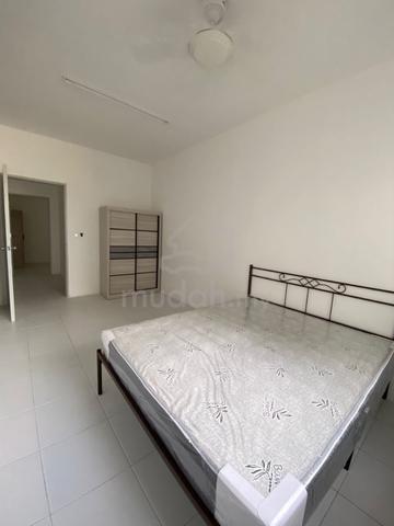 Bilik Sewa Perempuan Sg Besi 1