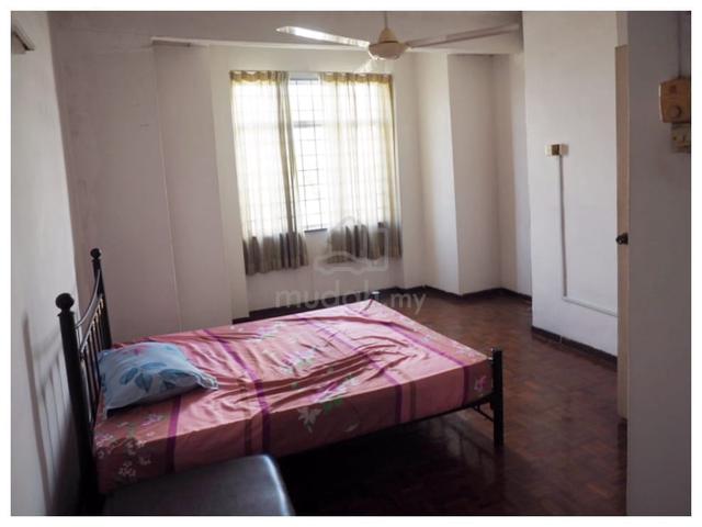 Room at Taman Bandar Sentosa, Klang 1