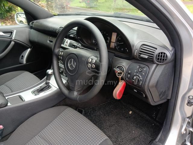 2014 Mercedes Benz CLC180 1.8 SE (A) C203 Coupe - 3
