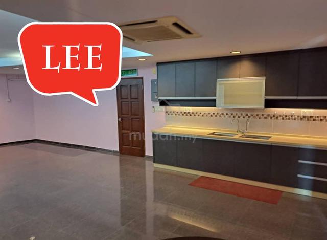 [ 1120 SF ] newly refurbished| with lift | renovated prima tanjung- HK 1