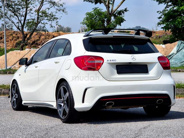 2014 Mercedes Benz A250 SPORTS (CBU) 2.0 (A) OFFER - 2
