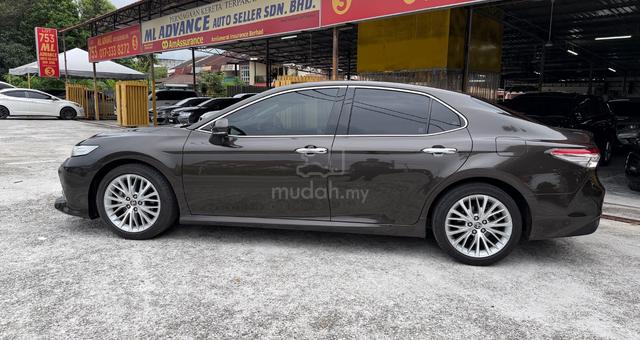 2021 Toyota CAMRY V 2.5L FsR LikENeW TipTop ConD - 5