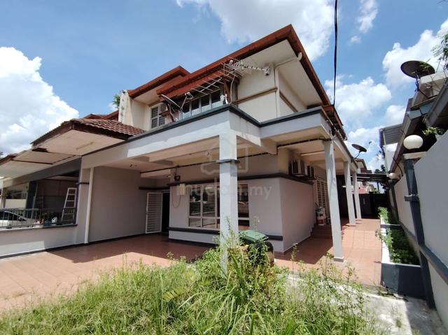 2 Storey Endlot Extra Land Renovated Tmn Prima Tropika Seri kembangan 1