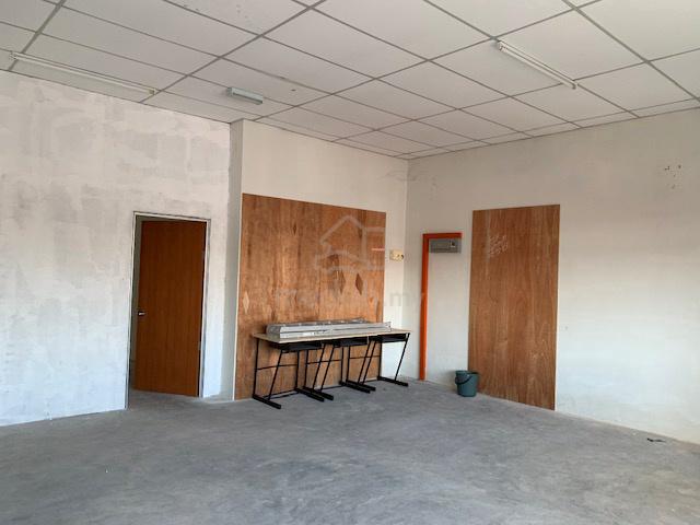 Taman Bukit Dahlia 2nd Floor Renovated Office Shop For Rent Masai 1