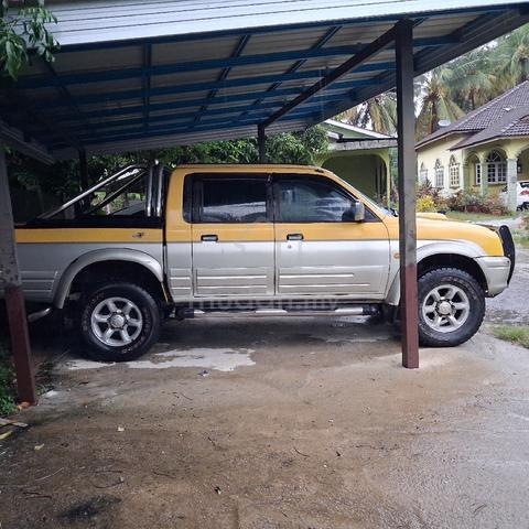 2002 Mitsubishi STORM 2.5 GLS (A) - 2