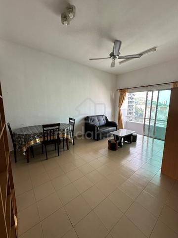 Plaza Ivory (USM) Master Bedroom 1