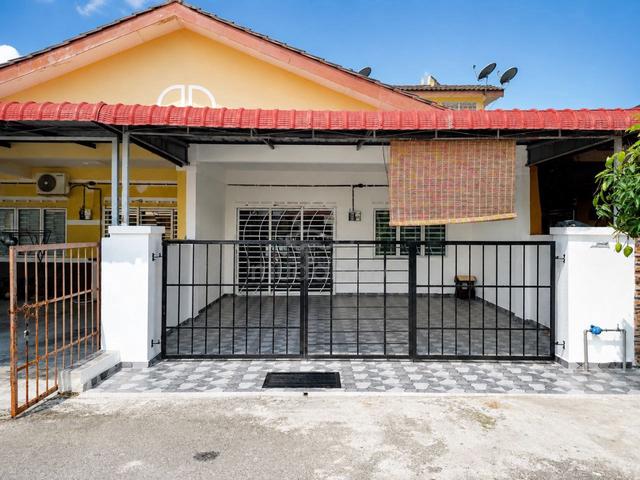 Selangor Sepang Not Furnished 1-Storey Terraced House For Rent 1