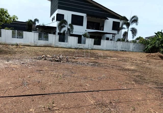 GERAN INDIVIDU Rata dan berdekatan Masjid Saujana Utama 1