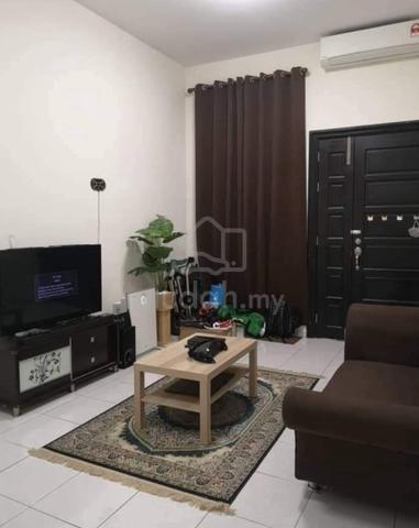 Mencari Penyewa Bilik Lelaki 1