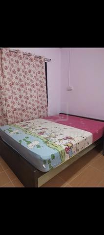 Bintulu: Comfy room at Parkcity (SJK Chung Hua)  1