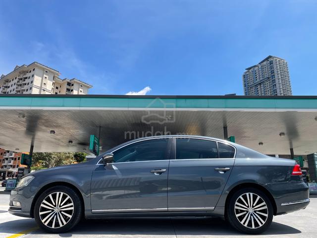 Volkswagen PASSAT 1.8 (A) TURBO SPORT EDITION - 2