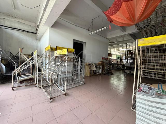 Tun Aminah Double Storey Shop lot Full loan Tampoi Kempas sri Skudai 1