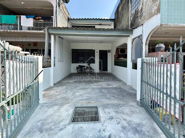 MURAH FREEHOLD Double Storey Taman Sri Rawang 1